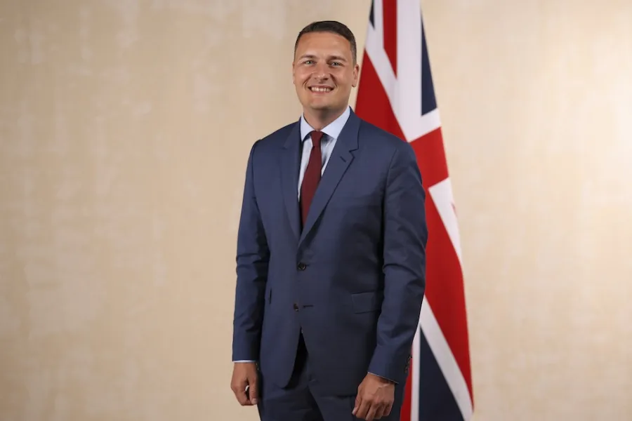 Sağlık Bakanı Wes Streeting, NHS Reformu İçin 10 Yıllık Planı Açıkladı