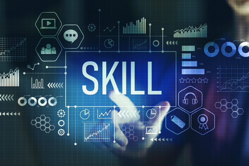 Skills England'dan Çığır Açan Rapor: Beceri Açıklarını Kapatmak İçin Eylem Planı