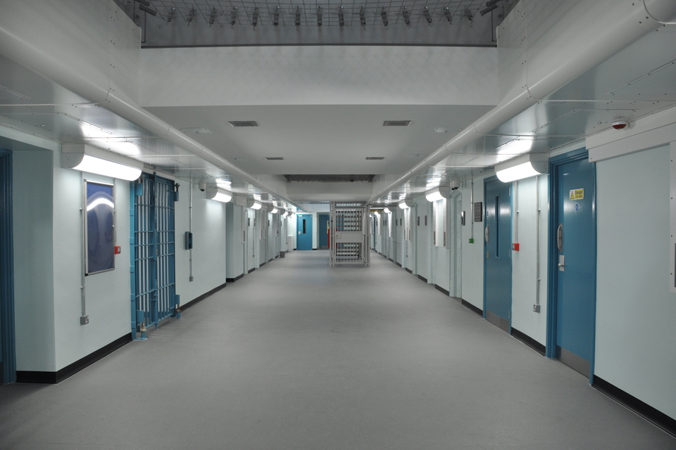 Doğu Anglia Hapishaneleri Genişletiliyor: Sokaklar Daha Güvenli Hale Geliyor